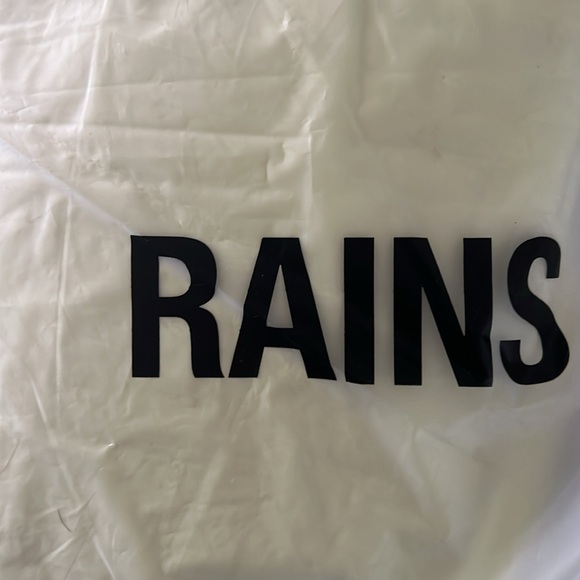 RAINS Fuse Bomber Jacket Straw NWT X Small - Picture 8 of 8